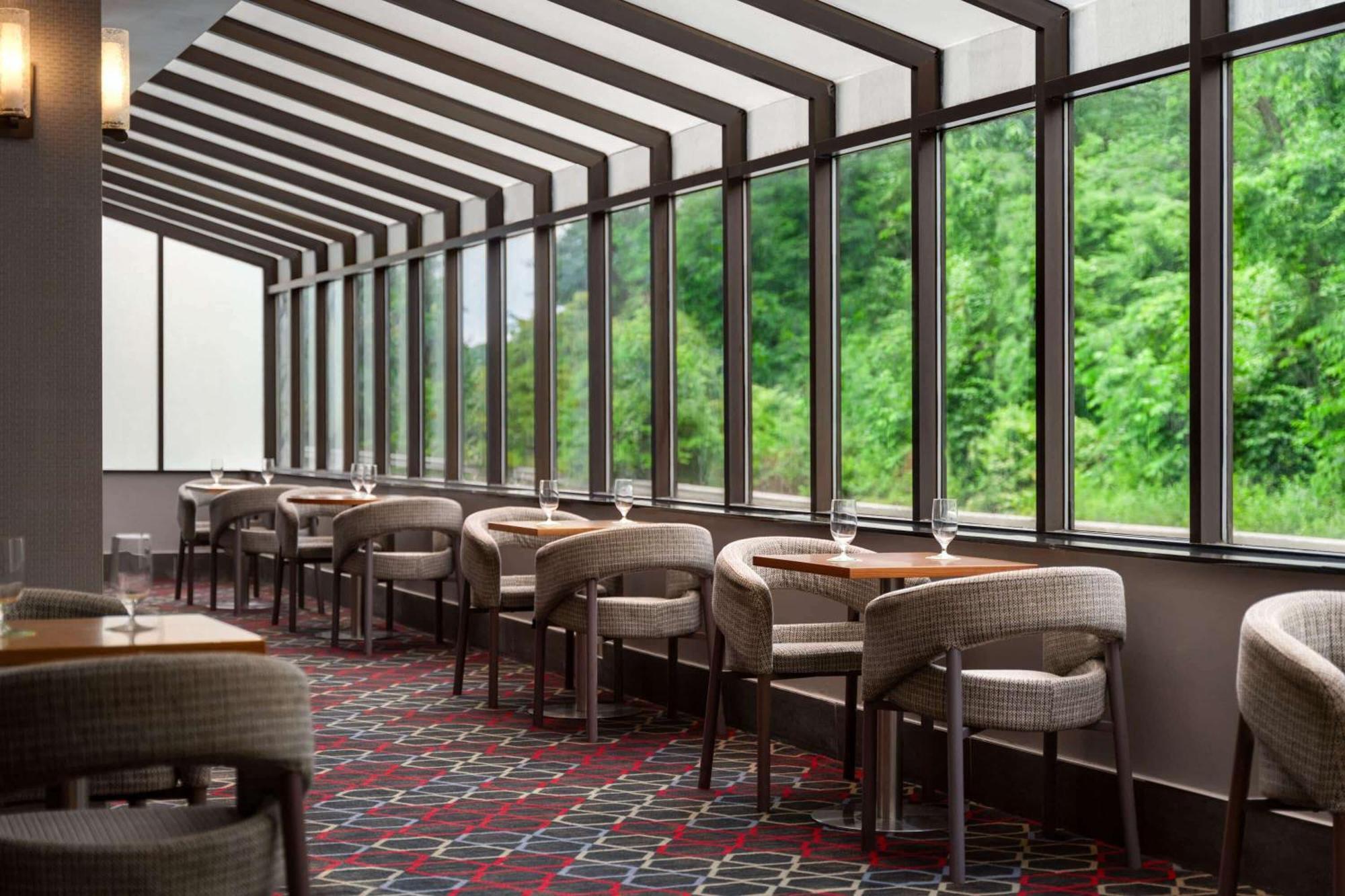 Wyndham Garden Inn Pittsburgh Airport Робинсон-Тауншип Экстерьер фото